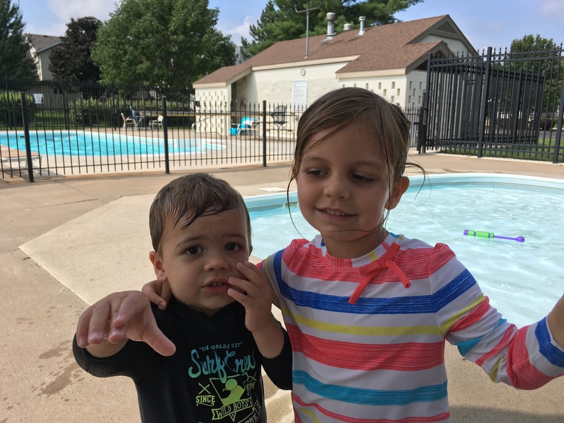 Swimming Siblings2